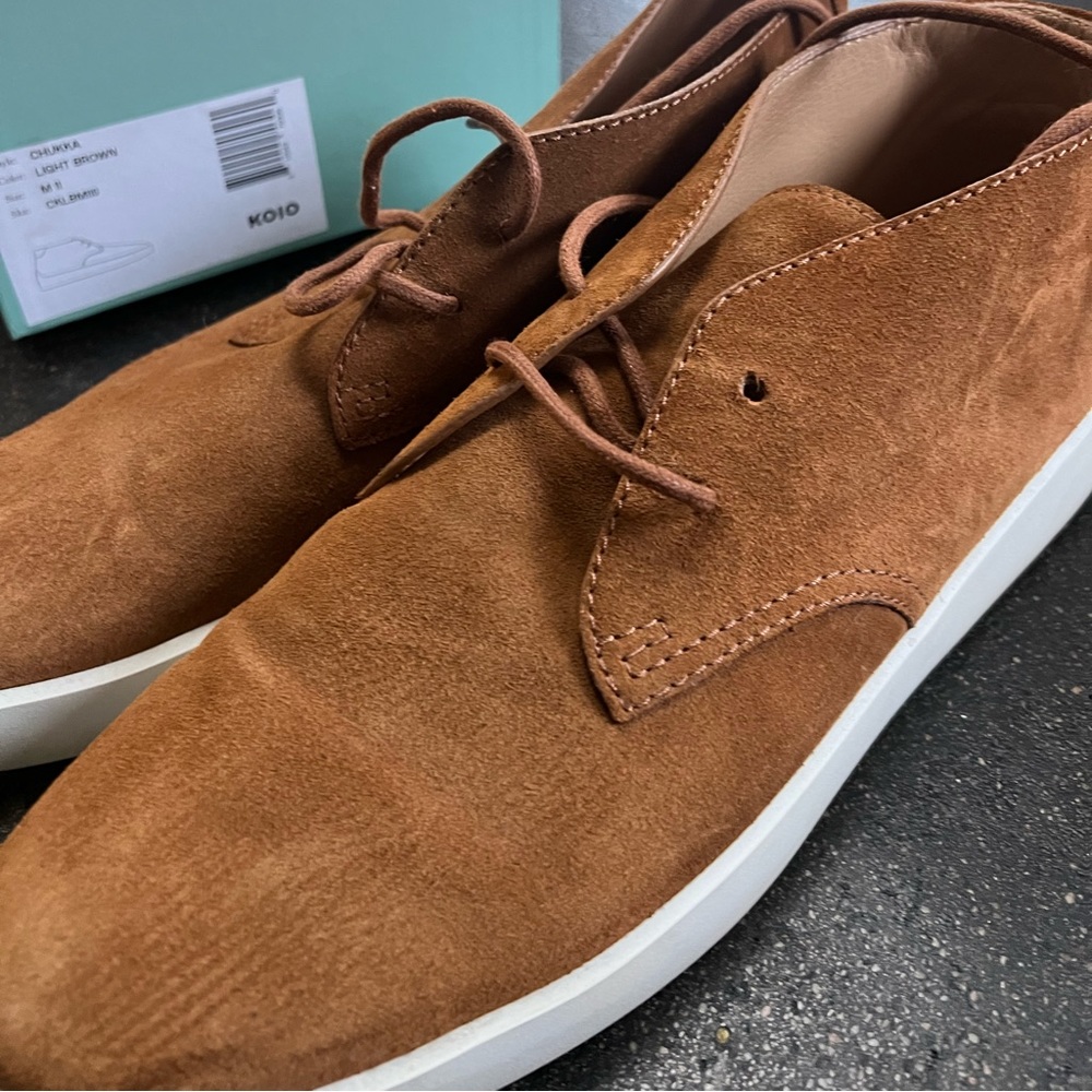 Koio men’s suede chucka boots. Size 44eu 11us. Slightly worn.